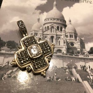 925 silver. Cz and gemstone pendant